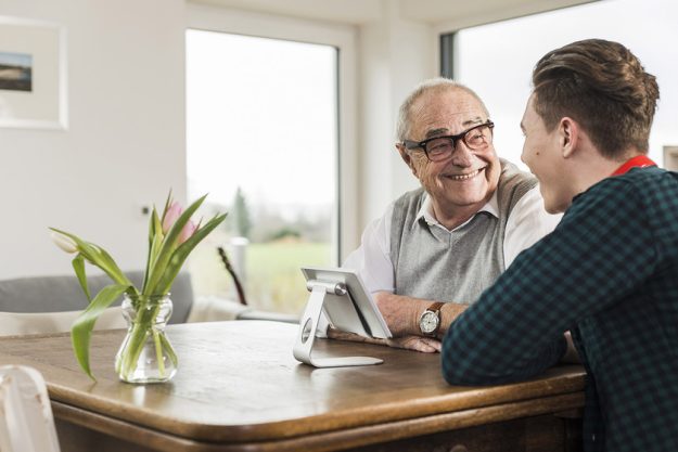 Deutschland,Baden-Württemberg,Mannheim,senior,zu Hause,lifestyle Deutschland,Baden-Württemberg,Mannheim,senior,zu Hause,lifestyle