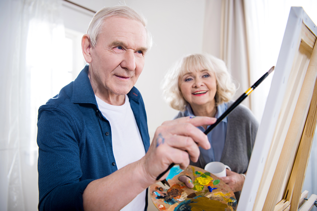 senior-couple-painting senior-couple-painting